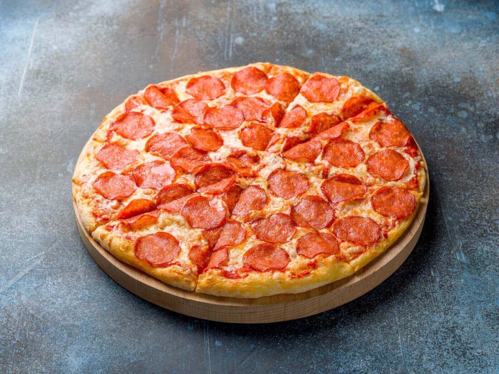 я здесь для обучения мне нужна половина из четырех пицц пепперони хорошая пицца отличная фото 8